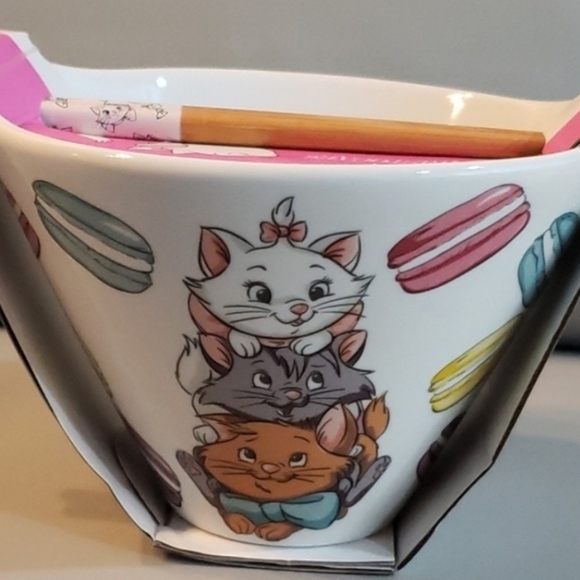 Disney Other - The Aristocats "Marie, Berlioz & Toulouse" Ramen Bowl Ceramic w/ Chopsticks NWT
